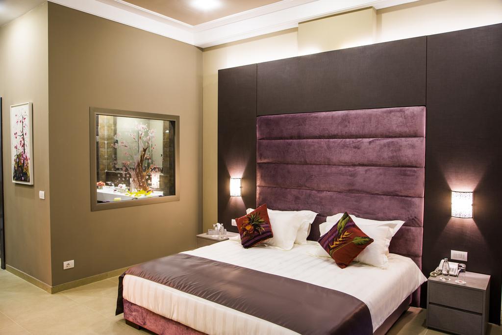 Cherry Blossom Boutique Hotel Bḩamdūn Cameră foto